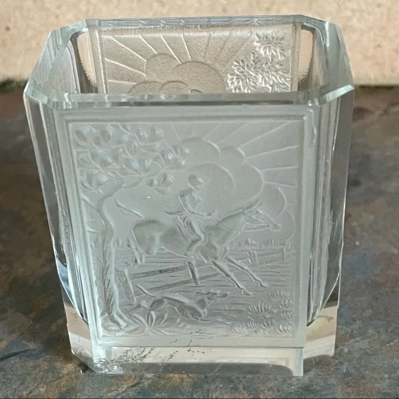 ART DECO CZECH FROSTED CIGARETTE 🚬 HOLDER -EQUESTRIAN 🐎 THEME CIRCA 1935 EUC